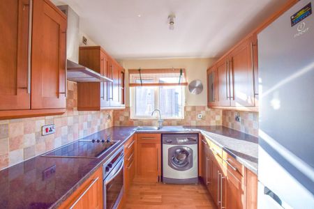 2 bedroom apartment to rent - Photo 4