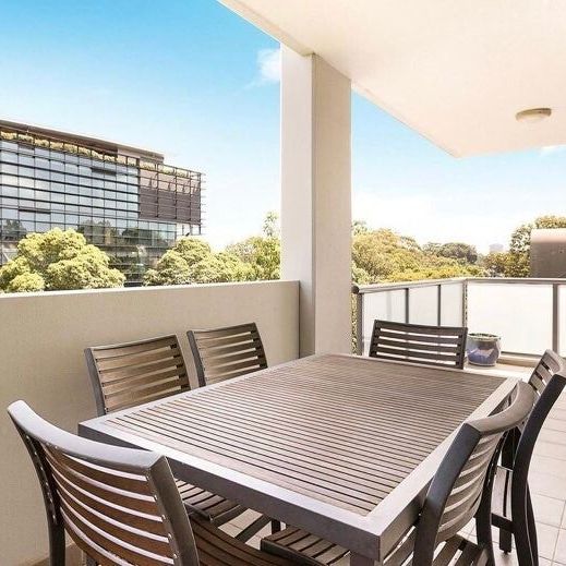 Paddington - Photo 1