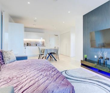 1 Bed Flat, Royal Crest Avenue, E16 - Photo 3