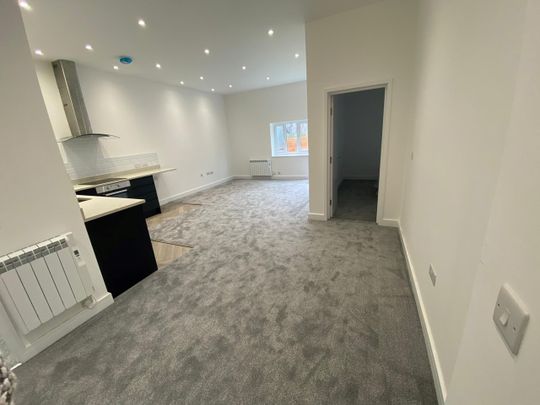 1 Bed Flat, South View Avenue, RG4 - Photo 1
