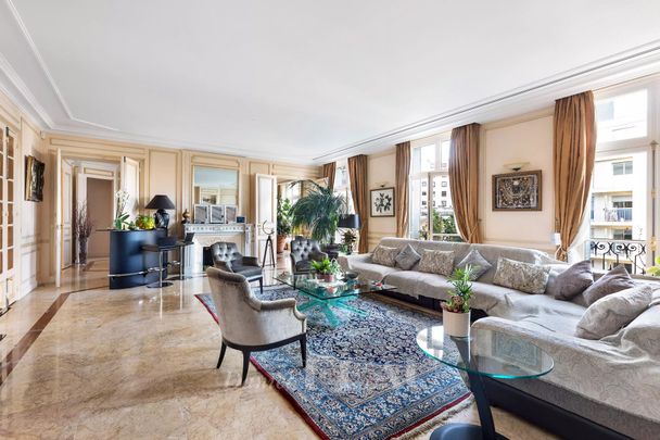 Tout savoir sur cet appartement dans le quartier Auteuil Nord, à Paris 16ème - Photo 1