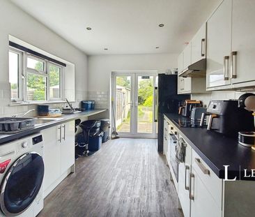 1 bedroom semi detached to rent 46 Doggetts Close, Rochford, SS4 - Photo 2