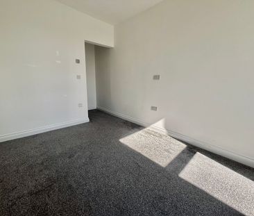 Attleborough Road, Nuneaton, CV11 - Photo 3