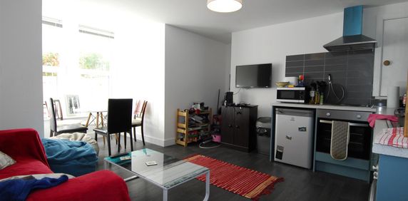 Quaker Lane, Flat 2, Plymouth - Photo 2
