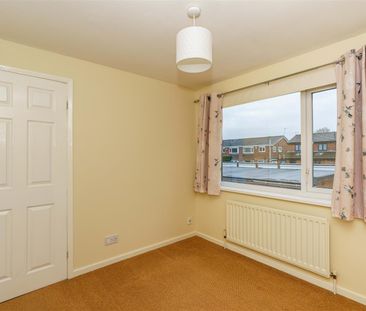2 bed flat to rent in Beacon Drive, Newcastle Upon Tyne, NE13 - Photo 2
