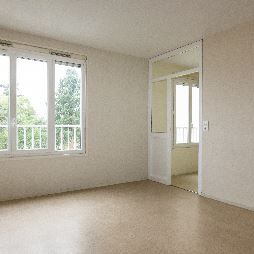 Appartement – Type 4 – 80m² – 334.13 € – LE BLANC - Photo 1