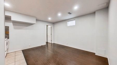 For Lease - 156 Townsgate Drive Unit# Bsmt #2, Vaughan, Ontario - Photo 3