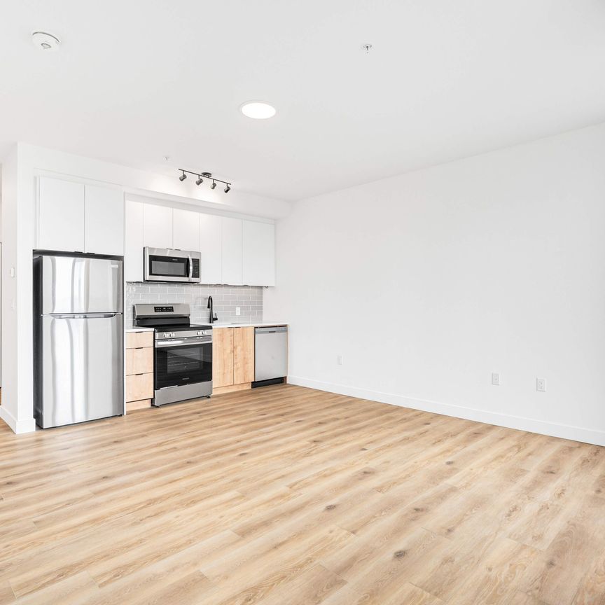 For Lease - 1600 James Naismith Drive Unit# 815, Cyrville - Carson Grove - Pineview, Ontario - Photo 1
