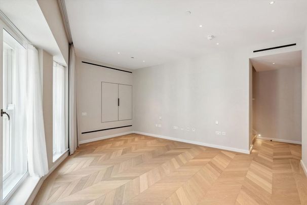 4 bedroom flat to rent - Photo 1