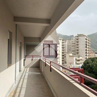 5 locali in affitto - Photo 4