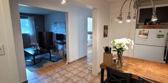 4 1/2 Vieux-Longueuil RÉNOVÉ - Photo 2