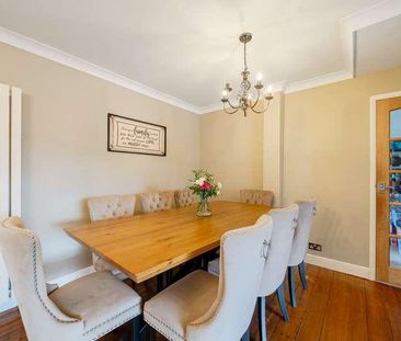 Fletcher Road, Ottershaw, Surrey, KT16 - Photo 4