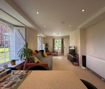 2 bedroom ground floor flat to rent - Photo 2