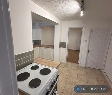 4 bedroom terraced house to rent - Photo 4