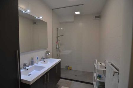 Hedendaags gelijkvloers appartement in het centrum van Turnhout - Photo 5