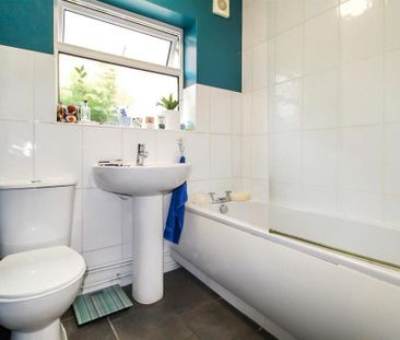 2 bedroom maisonette to rent - Photo 6