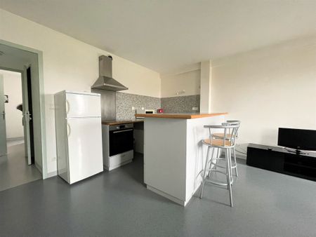 Location Appartement 2 pièces 43m² - Photo 4