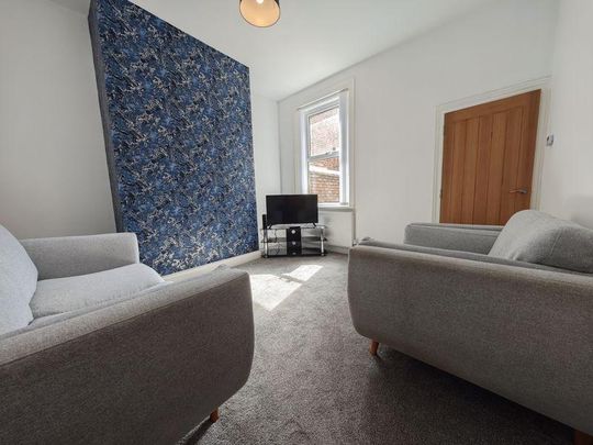 4 bedroom house share to rent - Photo 1