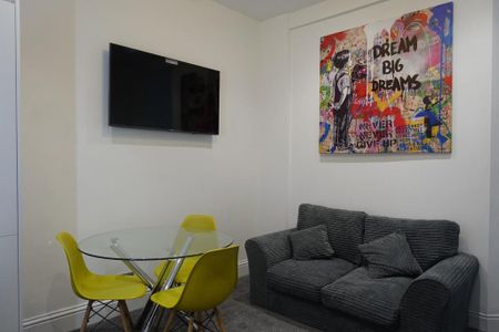 3 bedroom house to rent - Photo 2