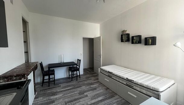 Appartement 1 pièces 21m2 REIMS 583 euros - Photo 1