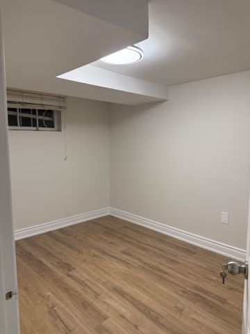 For Lease - 136 Gibb Street Unit# #Basement, Oshawa, Ontario - Photo 3