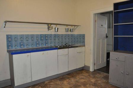 CONVENIENT CBD LOCATION - Photo 4