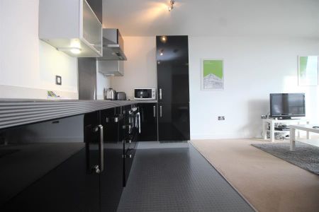 1 bedroom apartment to rent - Photo 4