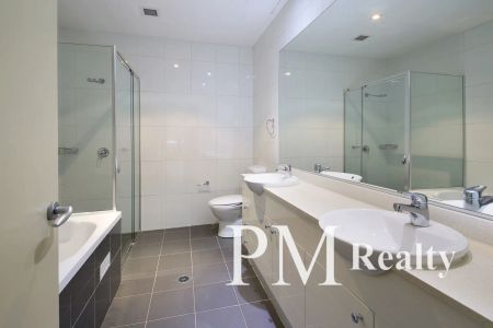 Spectacular North Facing Apartment - Photo 4