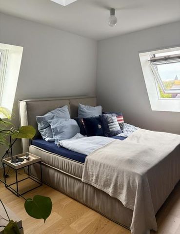 Stylische 2-Zimmer-Dachwohnung mit 30 m² Terrasse – 5 Min. zum Zürichs - Photo 5