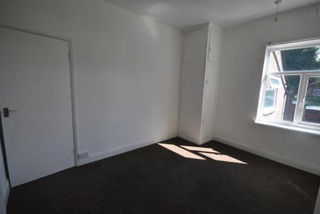 2 bedroom House To Let - Photo 3