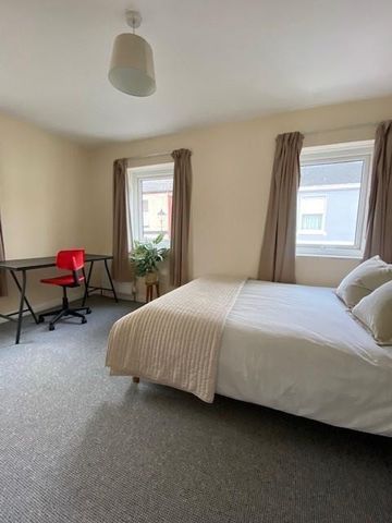 3 bedroom terraced house to rent - Photo 2