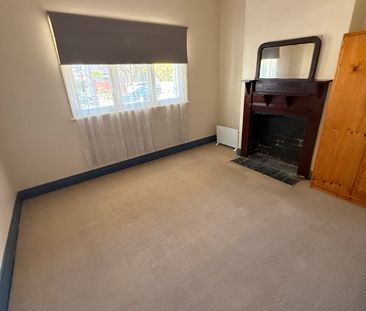 Easy living and a brilliant lifestyle right on your doorstep - Photo 3