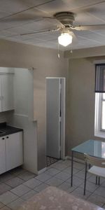 STUDIO RENOVE AVEC VUE IMPRENNABLE SUR UN JARDIN PRIVÉ - Photo 4