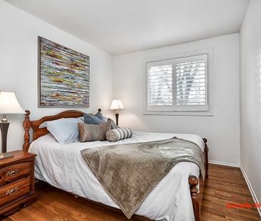 For Lease - 1261 Richards Crescent, Oakville, Ontario - Photo 4