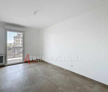 Location Appartement 3 pièces 61m² ST LAURENT DU VAR 06700 - Photo 5