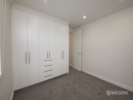 One Of A Kind Flawless Luxury Townhouse! - Photo 5