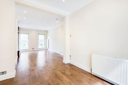 4 bedroom terraced house to rent - Photo 2