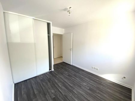 Location Appartement 2 pièces 49m² - Photo 3