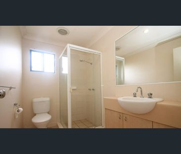 5/60 Beattie Road, Coomera, Qld 4209 - Photo 5