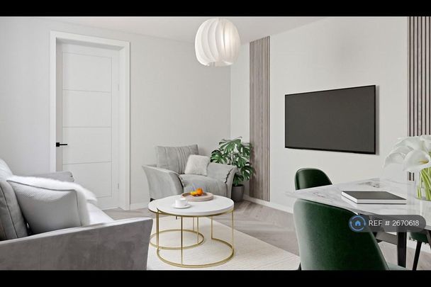 1 bedroom in a house share to rent - Photo 1