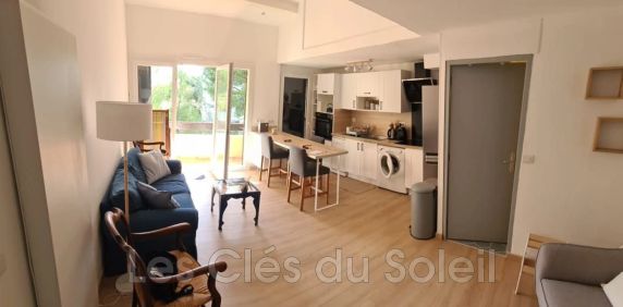 Location appartement 3 pièces 59 m² Bandol - Photo 2