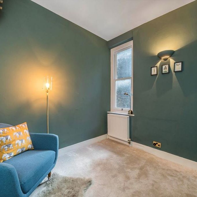 3 bedroom flat to rent - Photo 1