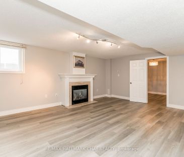 Detached Home For Lease | S8079688 - Photo 6