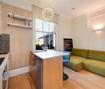 Studio to rent - Photo 1