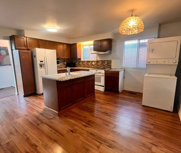 For Lease - 34 Tanager Square, Brampton, Ontario - Photo 2