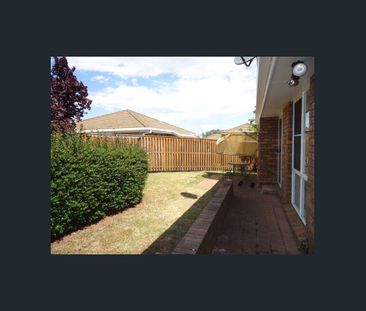 PARTLY FURNISHED TWO BEDROOM UNIT IN PRIME CENTRAL LOCATION - Photo 4