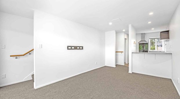 Two Bedroom Home In Great Location! - Photo 1