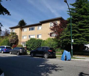 Large 1 Bedroom One Bath in Fairview | 2726 Alder Street, Vancouver - Photo 1