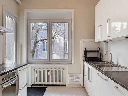 Schuman - 2-bedroom apartment - Photo 2