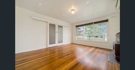 Perfectly Positioned Three Bedroom Home - Photo 3